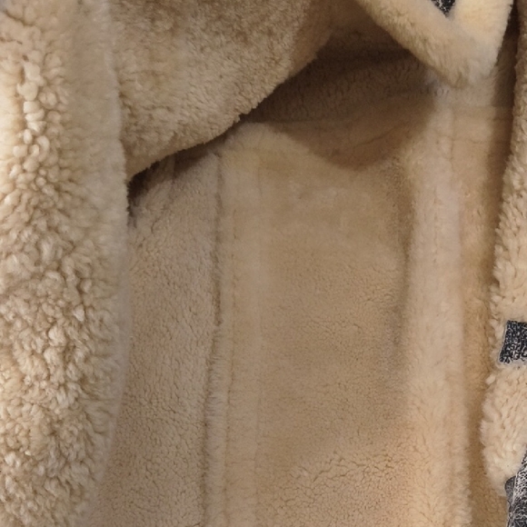 100% Lamb Skin Coach Jacket - Picture 3 of 7